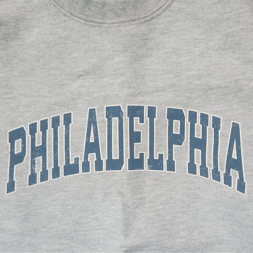 Womens Gray Crewneck Pullover Sweatshirt Philadelphia Graphic Size S Small Flaw - Picture 6 of 6